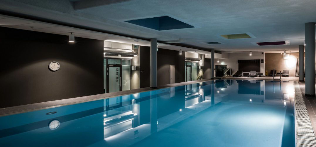 lifefit-group-pool-hero-1400x650px